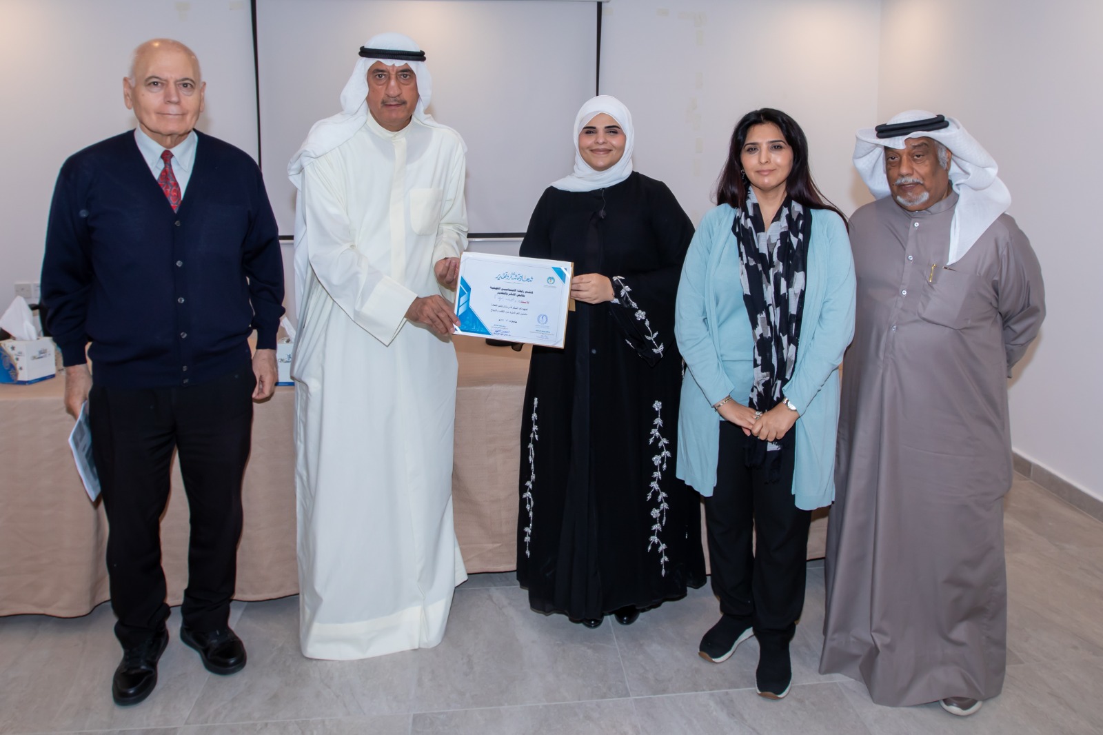 ندوة  اللغة الصامتة ...  لغة الإشارة 